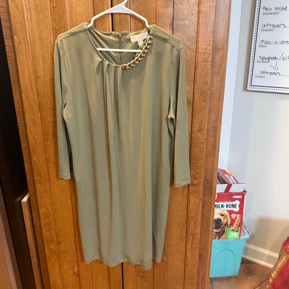 Michael Kors XL Green with gold accent dress - Picture 1 of 1